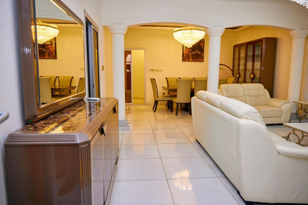 Residence Noumsi Yaounde Exterior photo